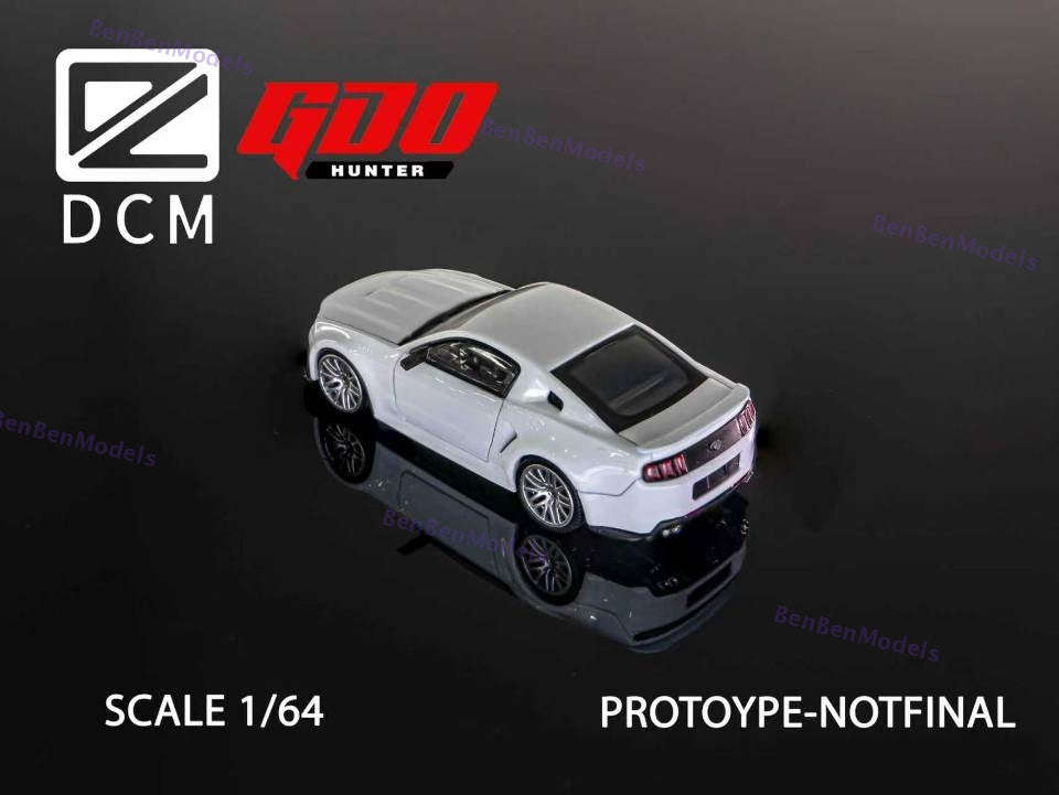 Pre-sale GDO Hunter x DCM 1:64 Mustang 2014 Wild Horse Modified Pearl White