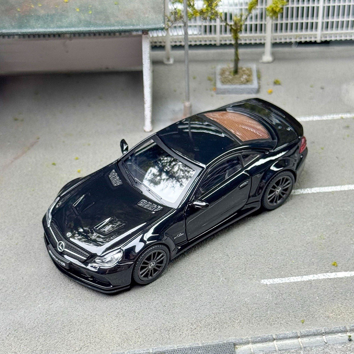 GUM 1:64 Mercedes Benz SL65 AMG Black Series 5th R230 Alloy Car Model Collection Gift Diecast