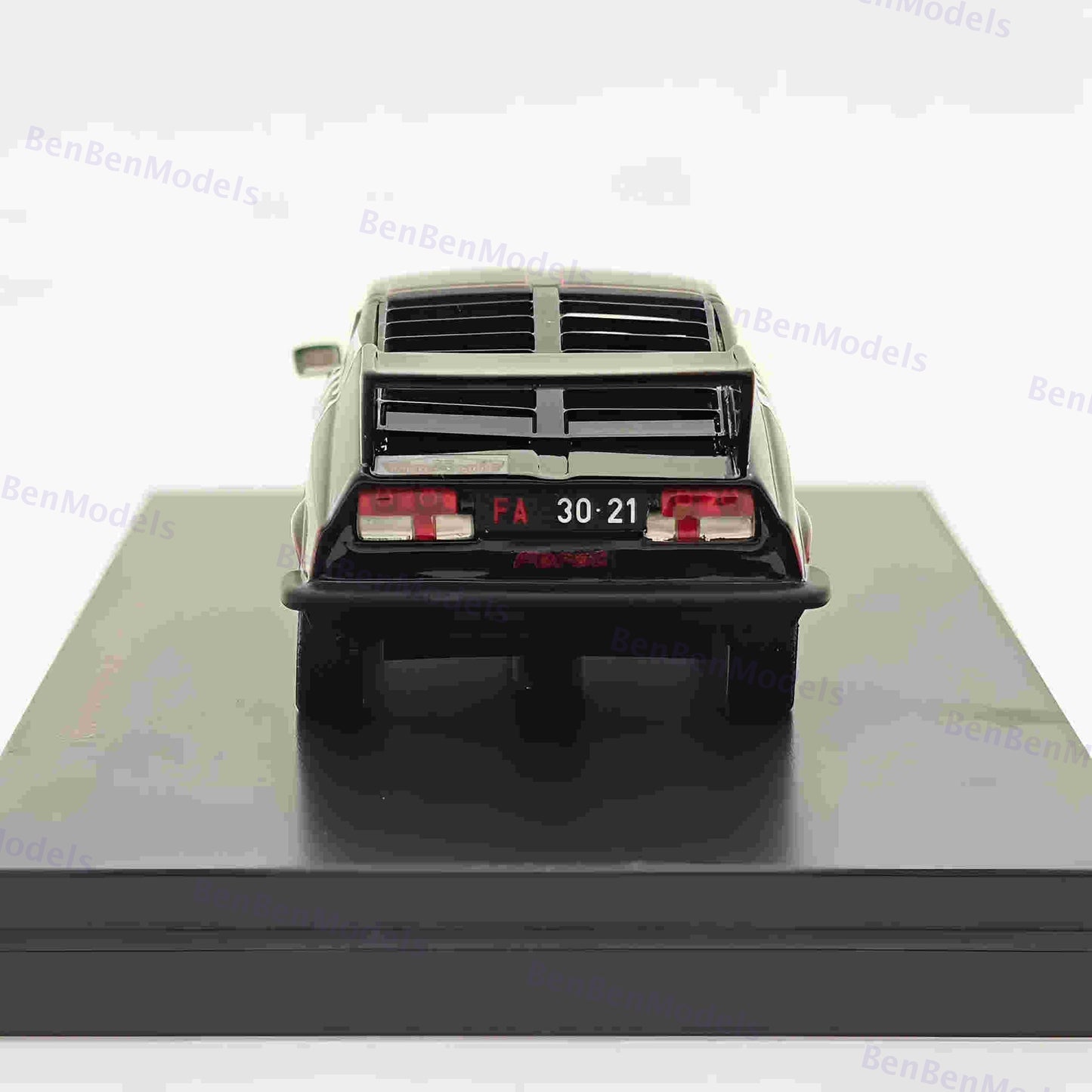 1:43 FOX18 Škoda Supersport typ 724 Ferat Movie version #28 1981 Limited Edition
