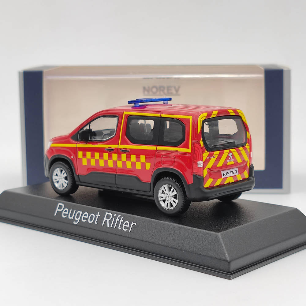 1/43 Norev Peugeot Rifter Secours médical moulé sous pression modèles voiture cadeau de noël rouge