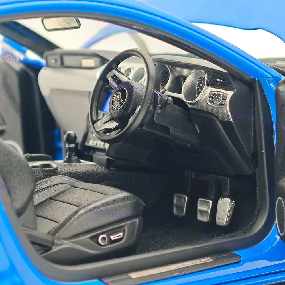 DM 1/18 Scale Model Replicas Ford Mustang GT 2019 Widebodykit Pack RHD Blue