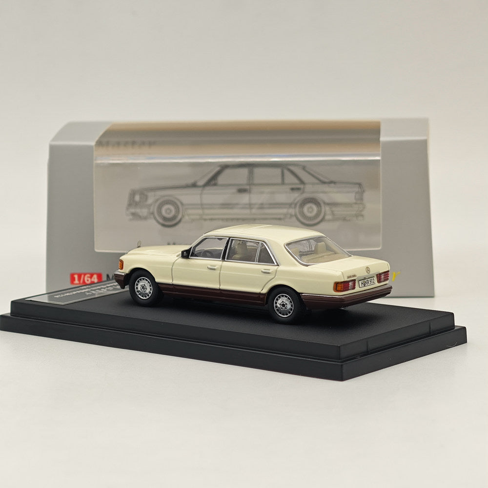 Voiture miniature moulée sous pression Mercedes-Benz S560sel W126 1:64