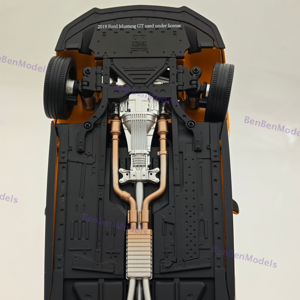 DM 1/18 Scale Replicas Ford Mustang GT 2019 Widebodykit Pack LHD Orange Fury