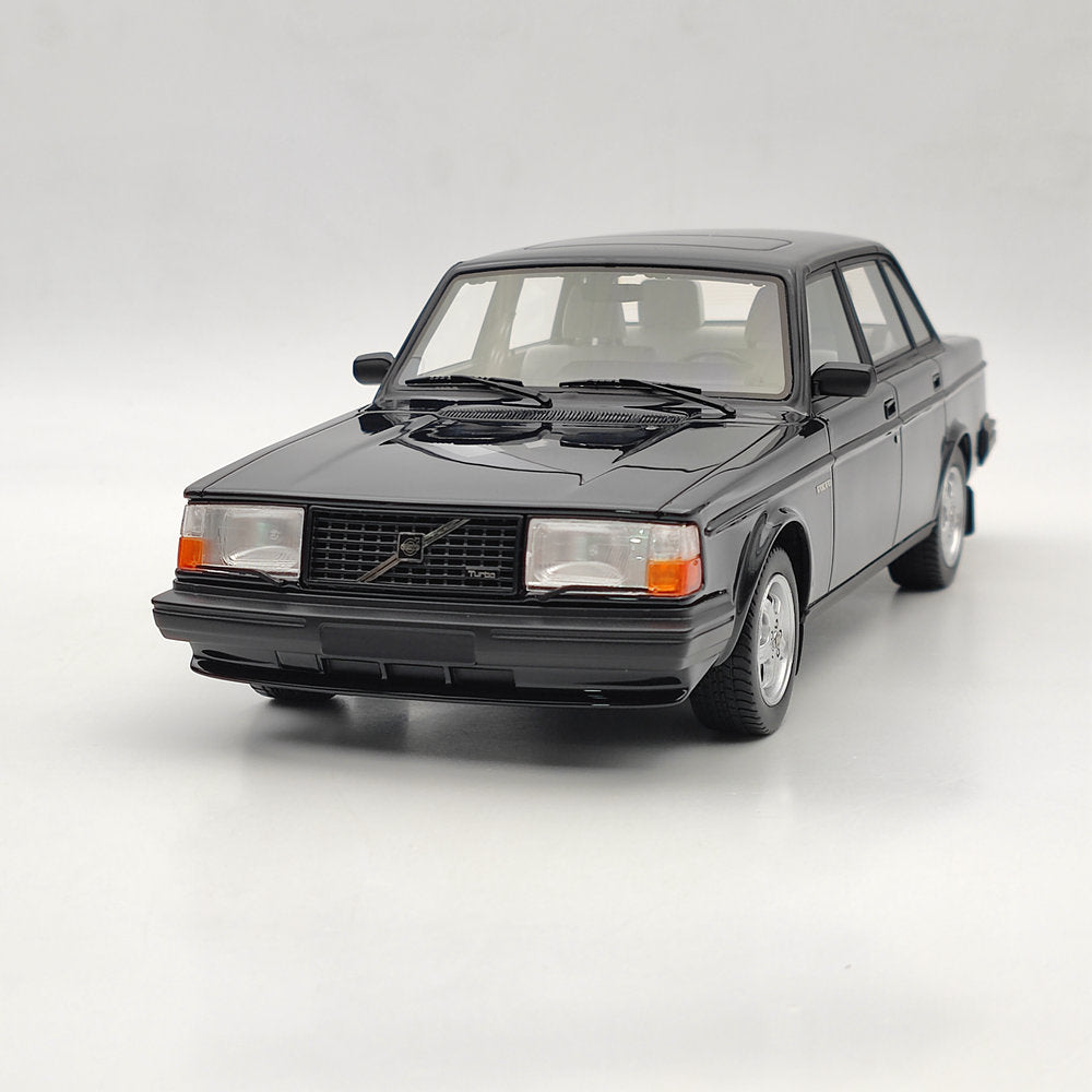 DNA Collectibles 1/18 Volvo 244 Turbo DNA000116 Resin Model Car Limited Black Toys Gift