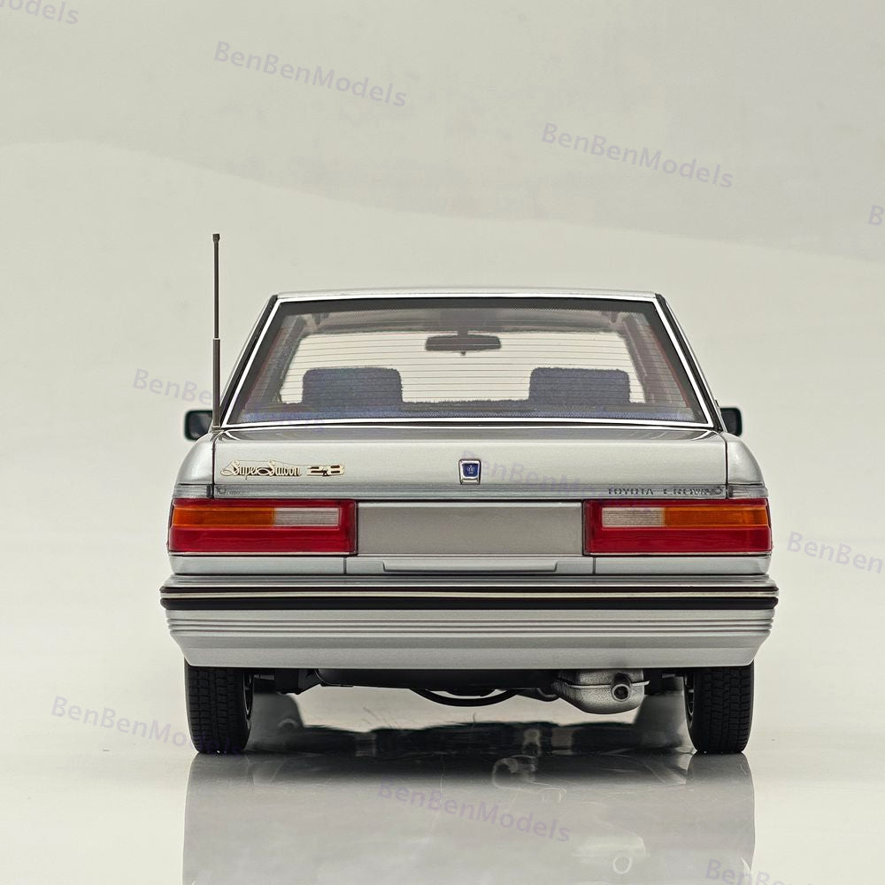 1/18 Toyota Crown Seventh Generation MS122 Silver / Blue Interior Diecast