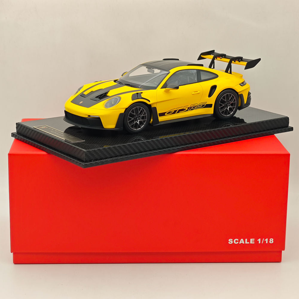 Modèle de voiture de collection en résine de haute qualité AI MODEL 1/18 Porsche 992 GT3 RS JAUNE