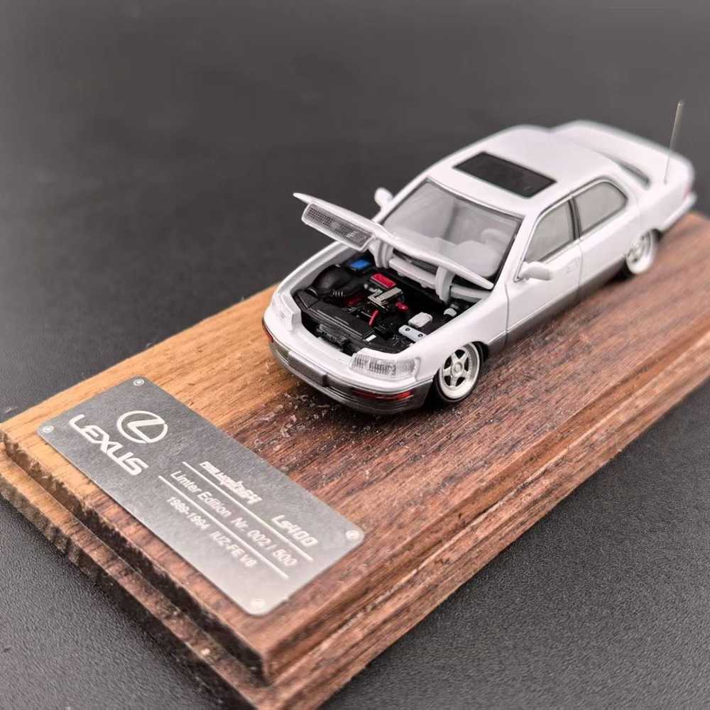 Fine Works 1:64 Lexus LS400 XF10 UCF10 Miniature Diecast Toys Car Models Collection Gifts