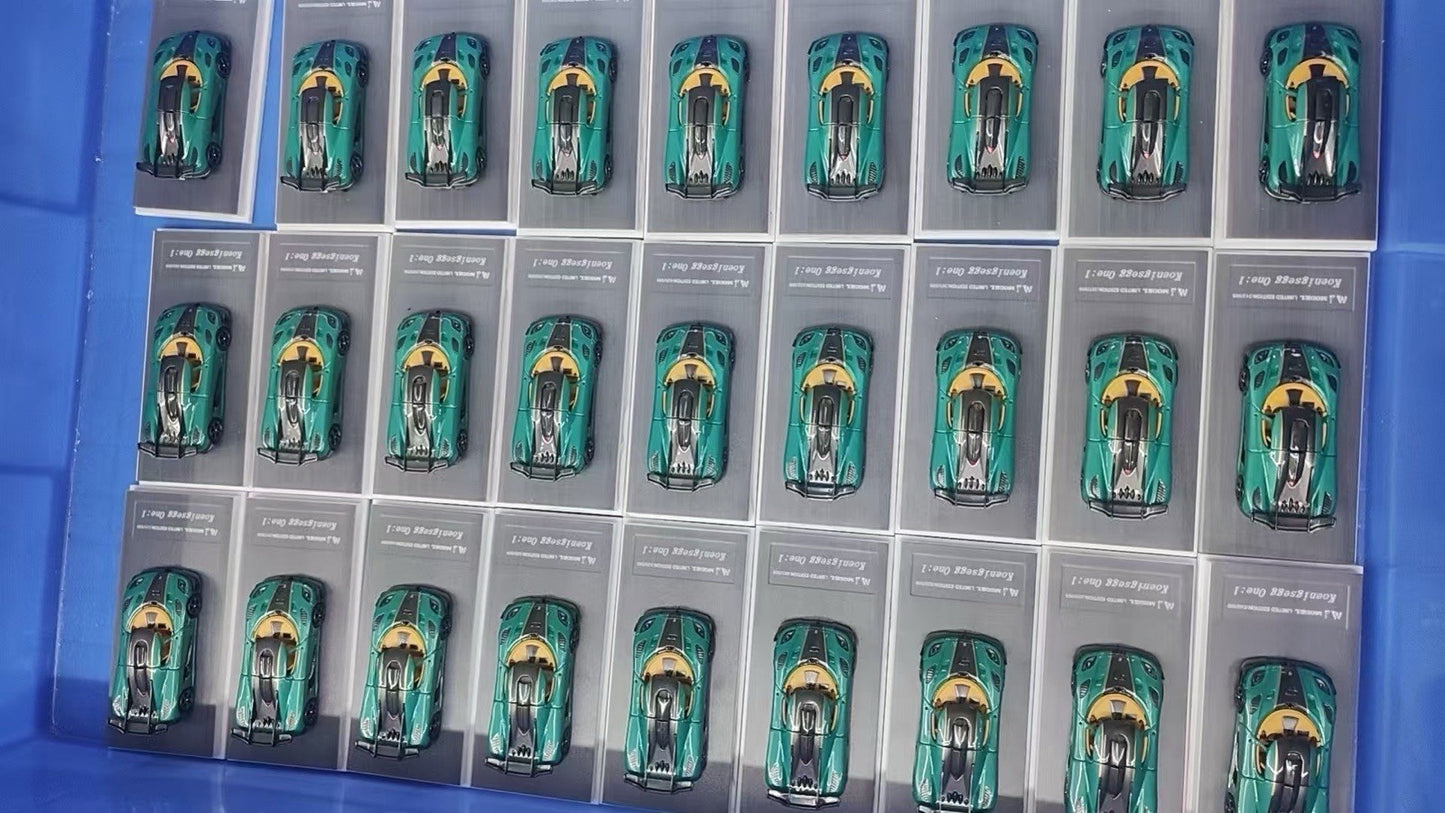 MJ 1/64 Koenigsegg One:1 Metal Green Alloy Car Model - Rear Hood Opens