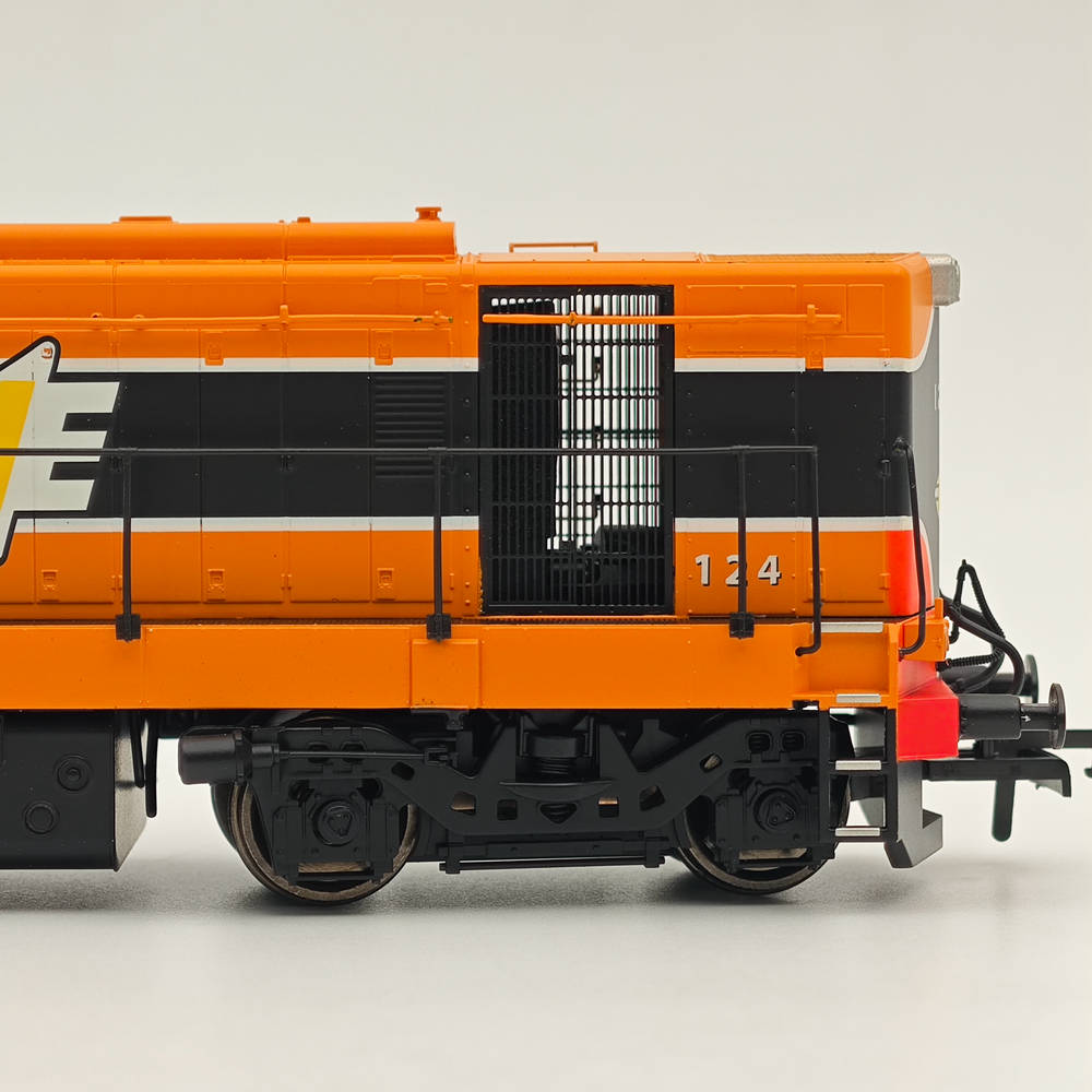 1:76 Murphy Models MM0124 Class 121 Diesel Locomotive 124 in IE livery -Railways
