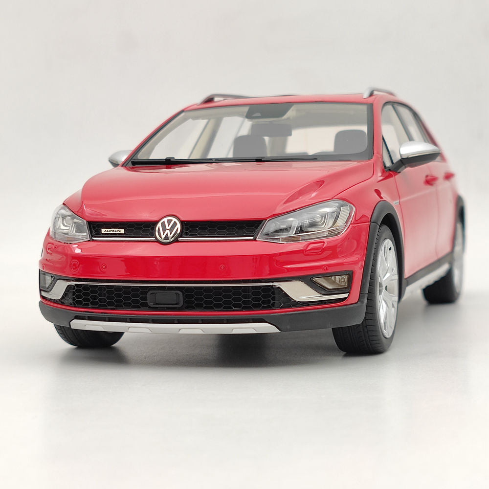 DNA Collectibles 1/18 Volkswagen Golf 7 Alltrack DNA000035 modèle de voiture en résine rouge jouets cadeau
