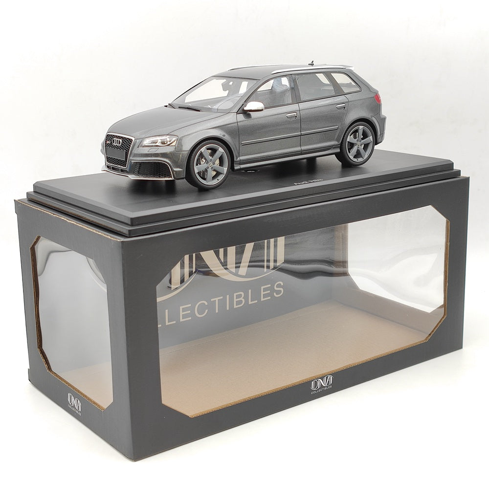 DNA Collectibles 1/18 Audi A3 RS3 8P Sportback 2011 DNA000103