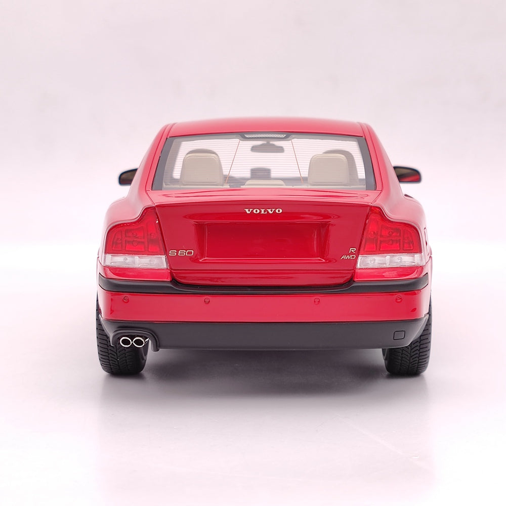 Modèle réduit de voiture en résine DNA Collectibles 1/18 Volvo S60 R 2003 DNA000106, édition limitée, jouet rouge, cadeau
