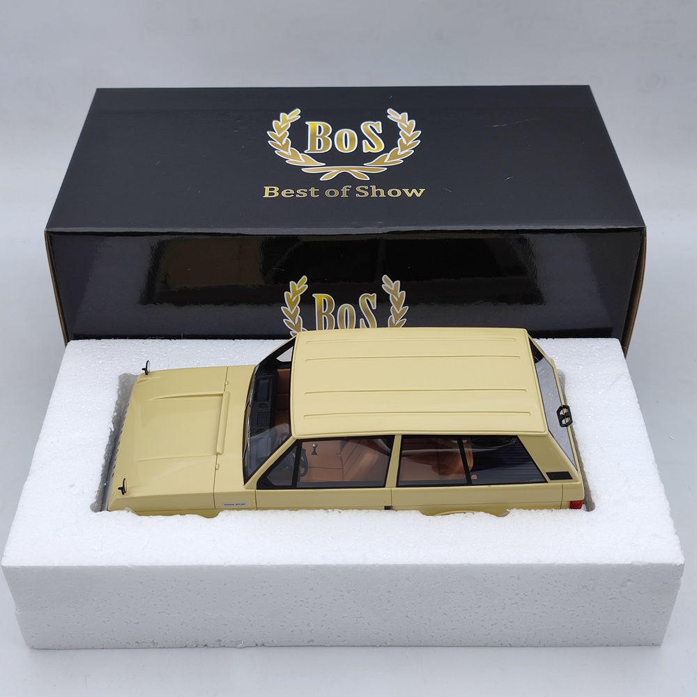BOS 1/18 1970 LAND ROVER RANGE ROVER Suffixe A beige BOS166 Modèle de voiture en résine Collection limitée Cadeau