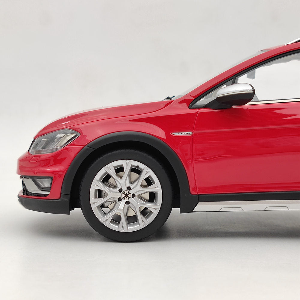 DNA Collectibles 1/18 Volkswagen Golf 7 Alltrack DNA000035 modèle de voiture en résine rouge jouets cadeau