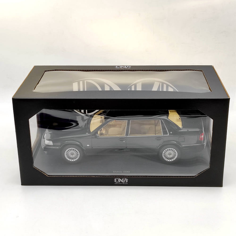 DNA Collectibles 1/18 S90 Royal Level 3 1998 DNA000090 Resin Model Green Toy Car Gift