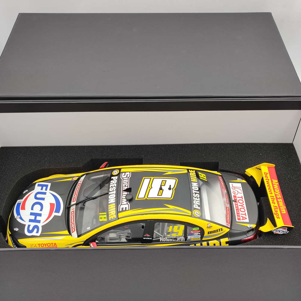 #B12H16J 1:12 PRESTON HIRE RACING HOLDEN VF COMMODORE SUPERCAR 2016 RESIN TOYS CAR GIFT