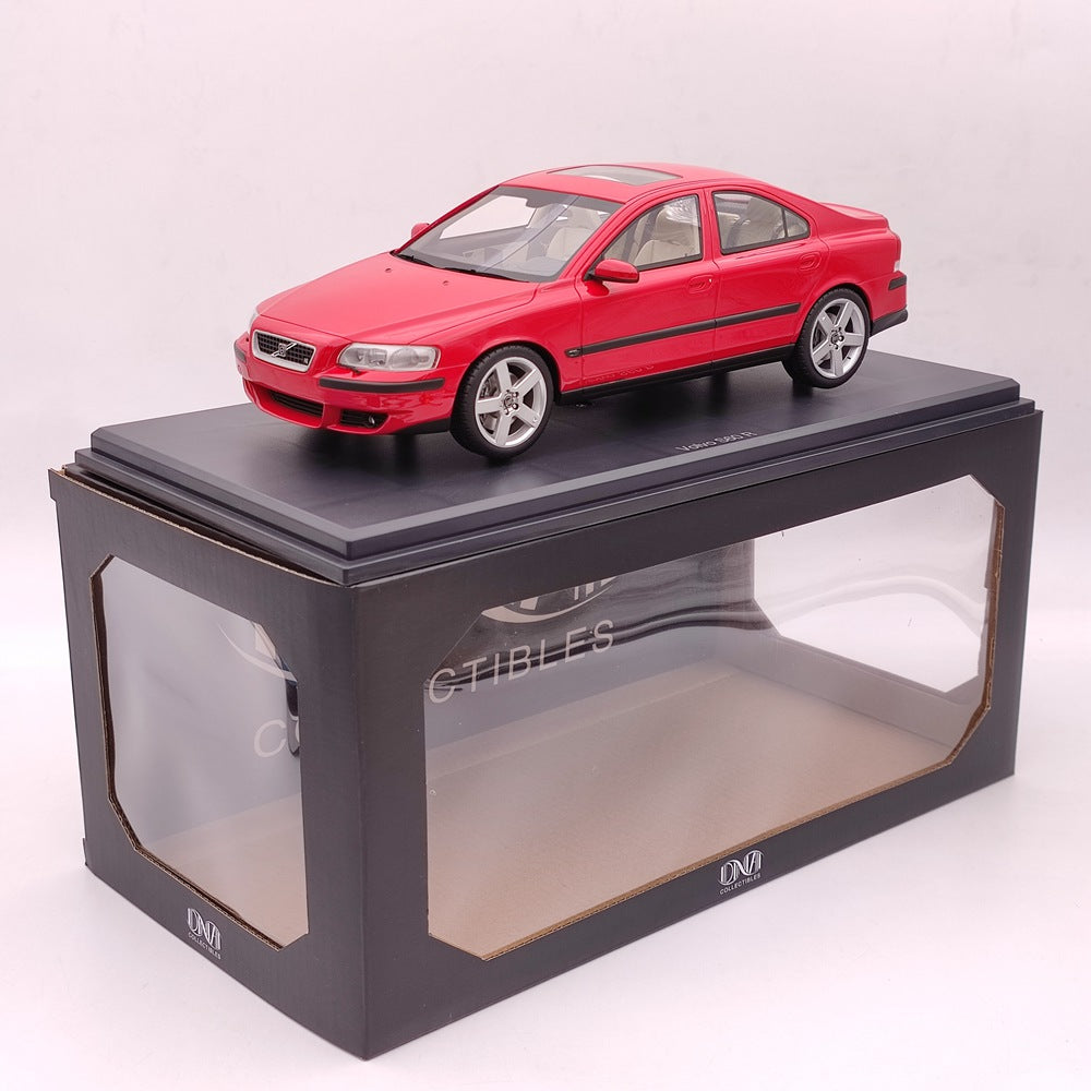 Modèle réduit de voiture en résine DNA Collectibles 1/18 Volvo S60 R 2003 DNA000106, édition limitée, jouet rouge, cadeau