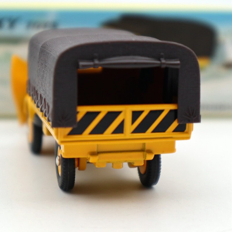 Modèle réduit de voiture moulé sous pression Atlas Dinky 567 CHASSE-NEIGE Unimog chasse-neige MERCEDES-BENZ 1/43