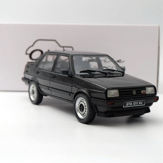 Otto 1:18 Otto Mobile LTD Volkswagen Jetta GTX 16V Modèle Résine Véhicules Modèles Jouets Moulé Sous Pression Rouge/blanc/noir/or clair Collection