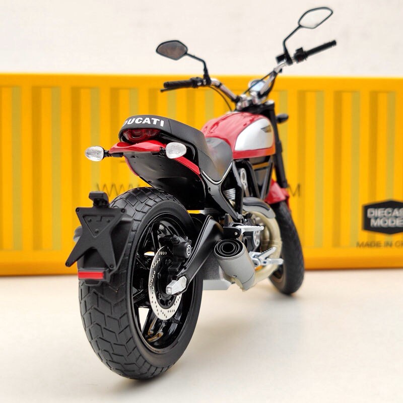 TSM 1:12 Ducati Scrambler Icon 803CC 2015 Rosso TSMMC004 Modèles moulés sous pression de moto rouge