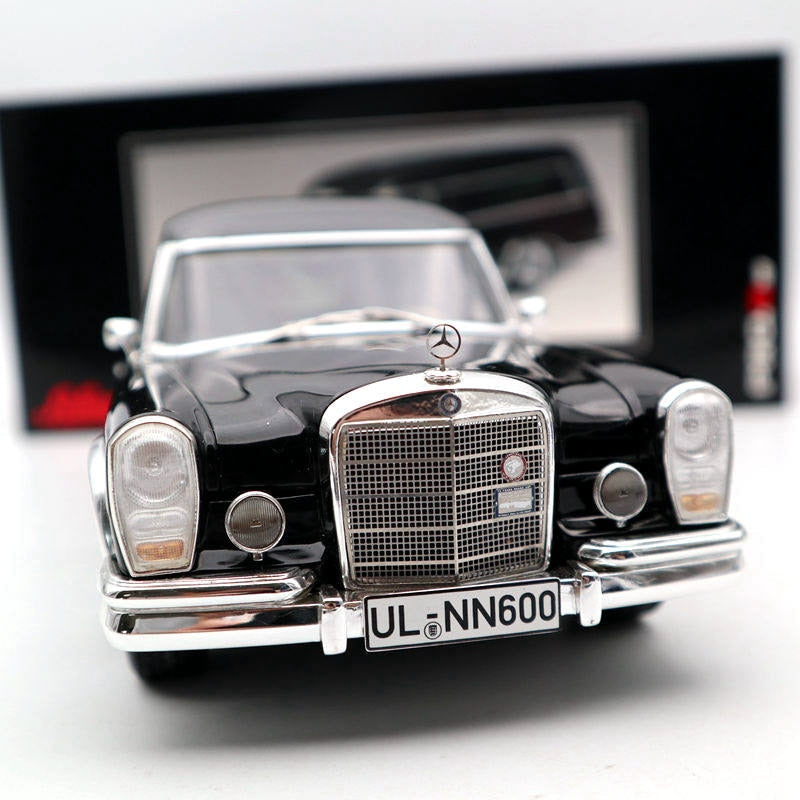 SCHUCO 1:18 Mercedes-Benz 600 HEARSE FUNERAL CAR 1965 CARRO FUNEBRE Resin Toys Car Models Black Auto GIfts Collection