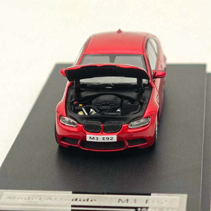 Modèle réduit de voiture moulée sous pression BMW E92 M3 rouge métallisé, édition limitée, 1/64 