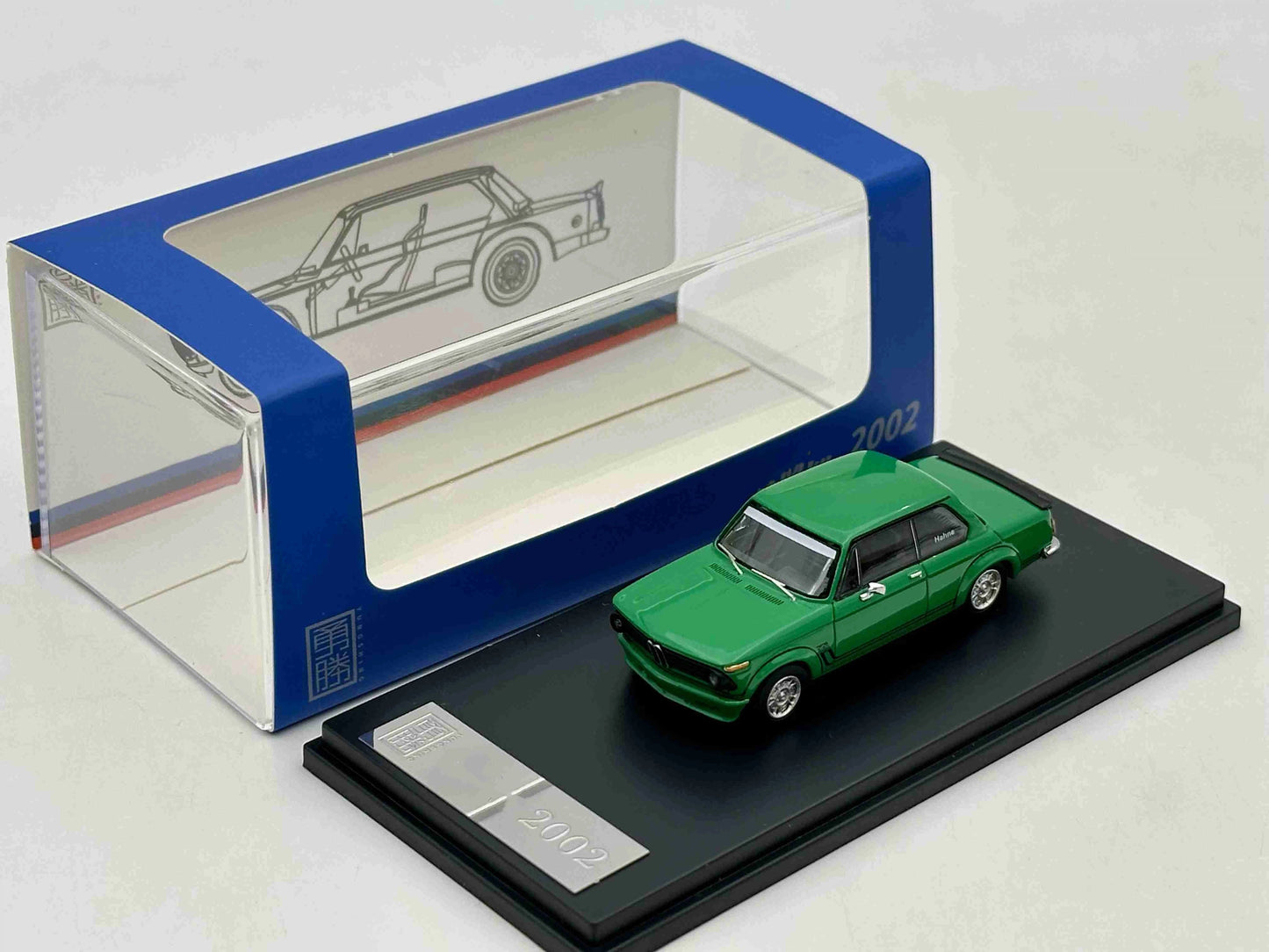 YS 1:64 2002 Turbo Classic Sport Diecast Model Car Limited Edition