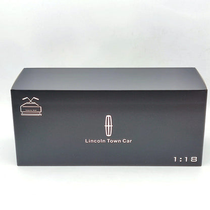 1/18 Lincoln Towncar V8 1993-1995 Super Diecast model (Leather seat) Red