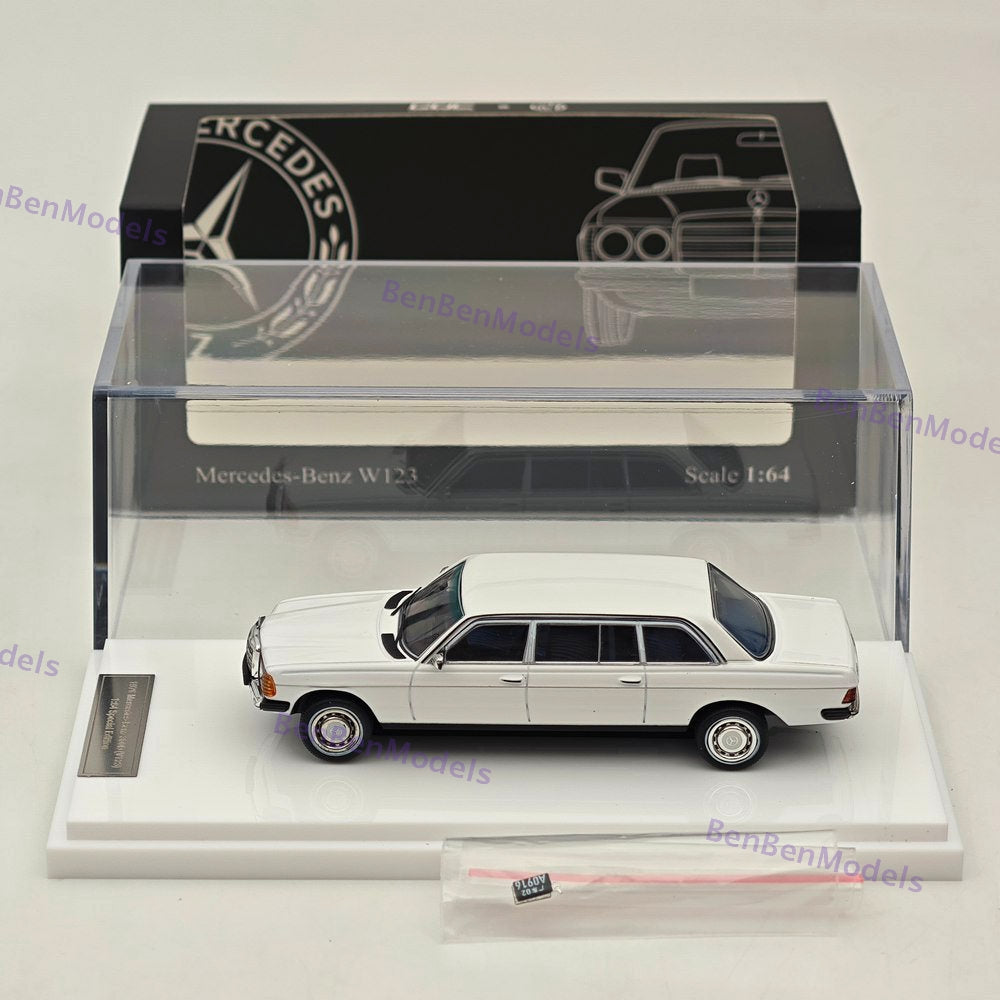 1:64 JIYI & GOC 1976 V123 Extended Limousine Diecast Metal Car