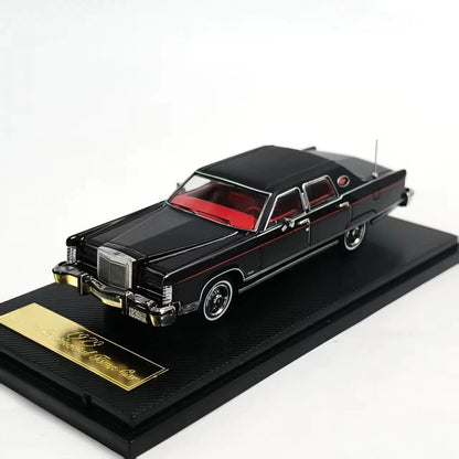 Turning Crush x SunStar 1:64 1979 Continental Town Car Black Diecast Model Car Limited Collection
