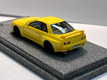 Guihu 1:64 R32 Widebody Resin Collectible Model Car, Limited Edition, with Flocking Base, 14+, for Adult Collection