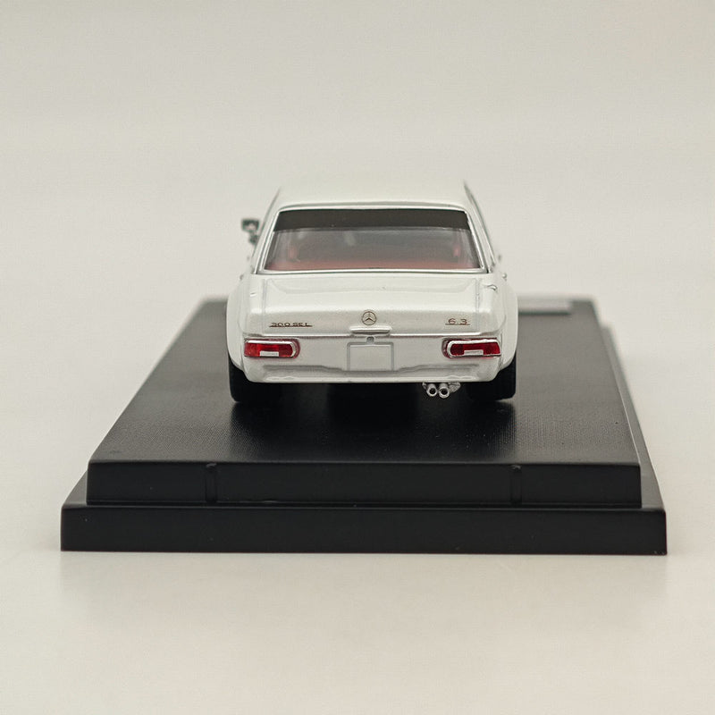 BSC 1:64 Mercedes Benz 300SEL W109 AMG White Diecast Car Model Toy Collections