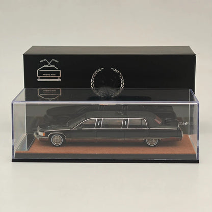 XiaoGuang 1:64 Scale Fleetwood Limousine Diecast Car Model Limited Edition Collection