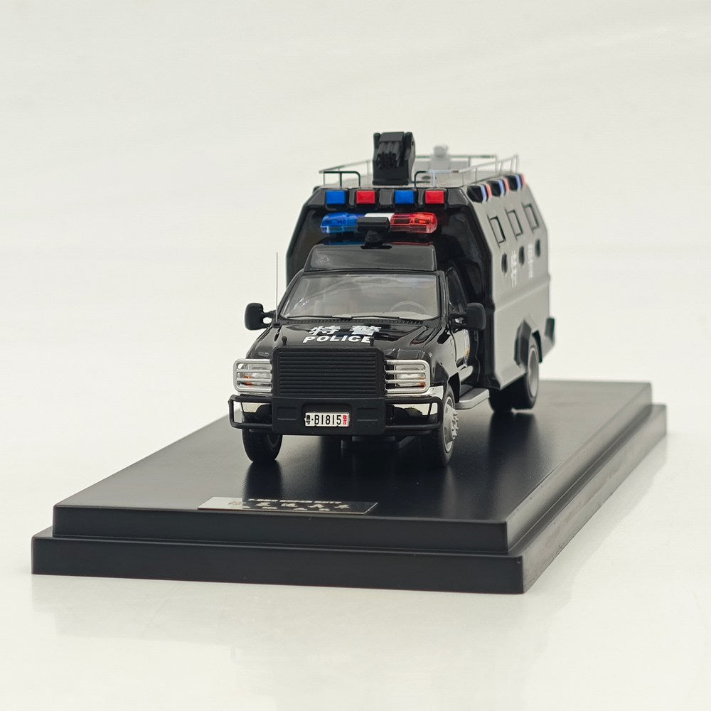 The Art of Model 1:64 F550 Super Duty Anty-Riot Personnel Carrier Black SWAT Livery Diecast Model Car