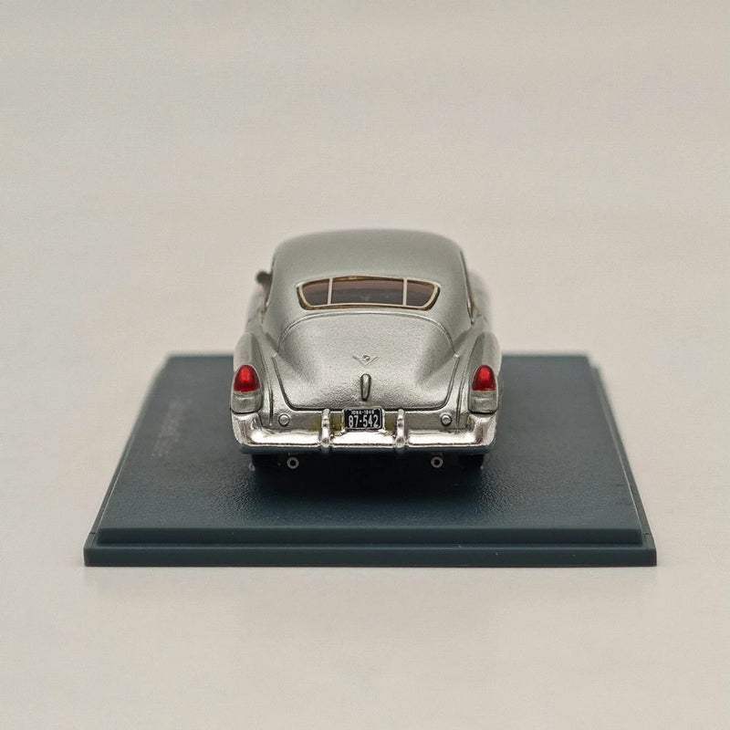 1/87 NEO SCALE MODELS Cadillac Series 62 Sedanet Coupe Silver Resin Car Limited