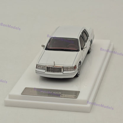 1/64 MK Miniatures Town Car Luxury Sedan Model Diecast Metal Car Limited