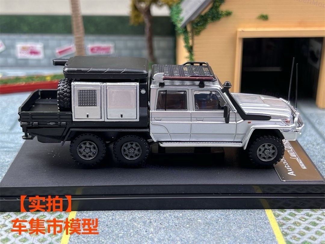 AM 1:64 Toyota Land Cruiser LC79 6X6 Double Cab Pickup Diecast Toys Car Model Gifts