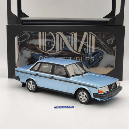 Modèle réduit de voiture en résine DNA Collectibles 1/18 Volvo 244 Turbo DNA000135, édition limitée, bleu, jouets, cadeau 