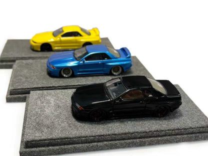 Guihu 1:64 R32 Widebody Resin Collectible Model Car, Limited Edition, with Flocking Base, 14+, for Adult Collection