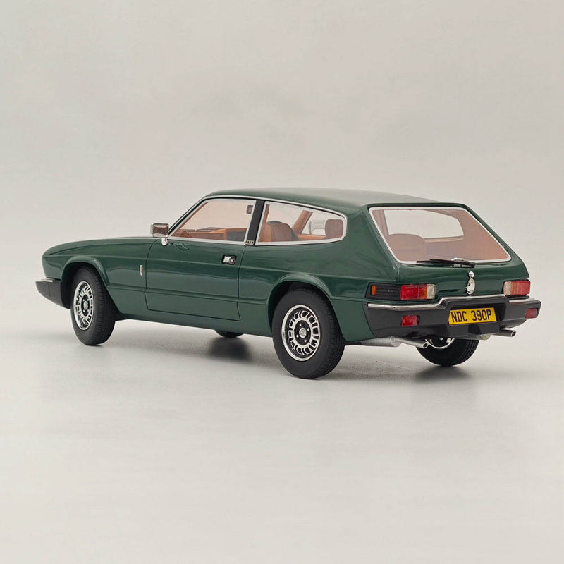 1:18 CULT Reliant Scimitar GTE green 1976 CML135-2 Resin Model Car Limited