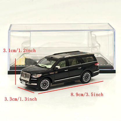 1:64 Navigator L SUV Model, Retractable Step Suspension Steering White/Black WTX