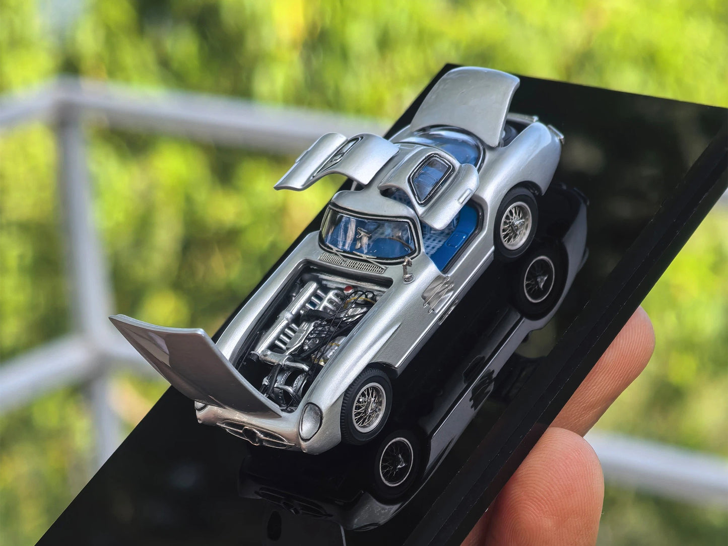 YS Model YS 1:64 300SLR Uhlenhaut Silver Diecast Model Car Limited Edition Collectible
