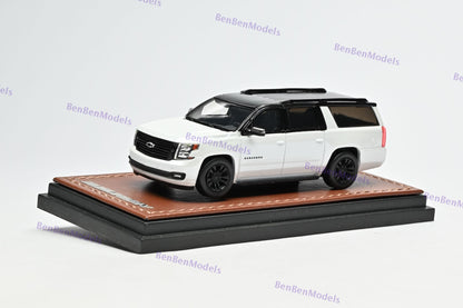 Pre-sale 1:64 GOC 2015 Chevrolet Suburban Full Sized SUV Customized Ver. Diecast