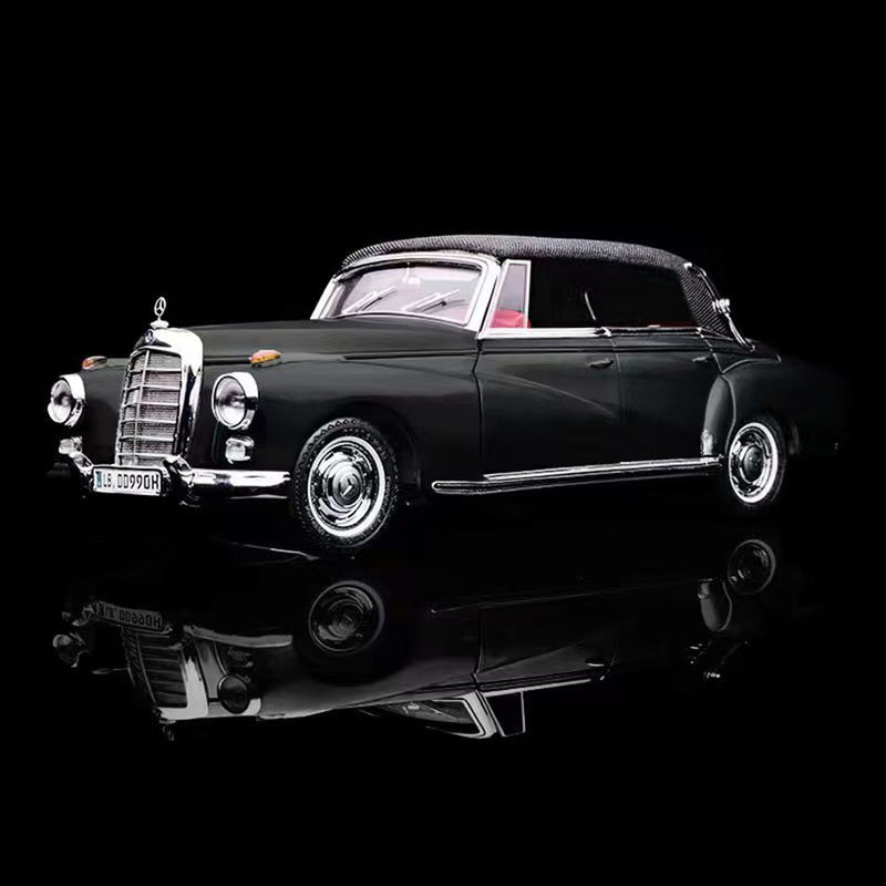 Pre-sale Seeker 1:64 Mercedes Benz 300D Convertible Soft Top Alloy Car Model Collection Diecast Toys Car Miniature Hobby Gifts