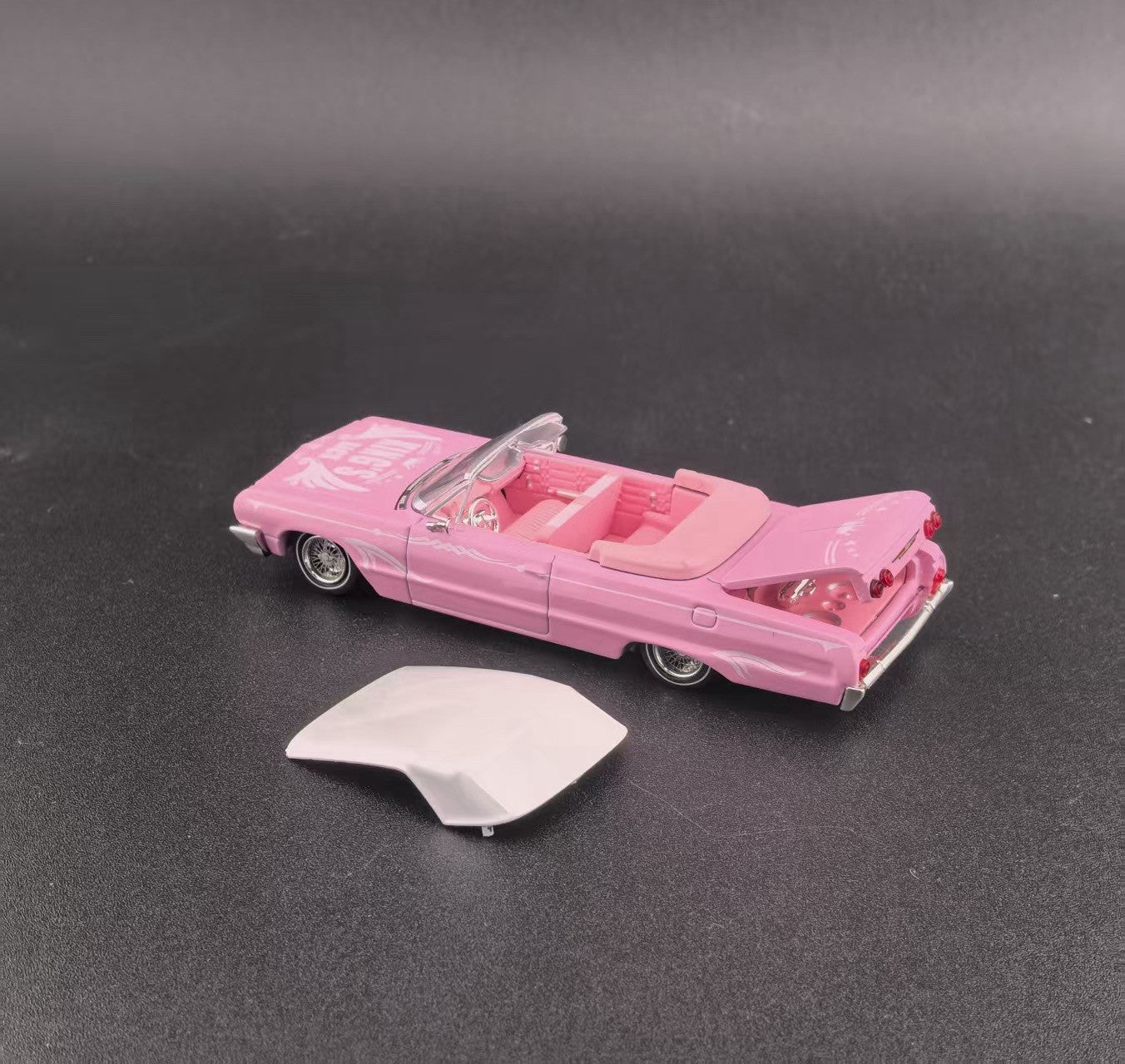 Fine Works FW 1:64 Impala Lowrider Openable Convertible Adjustable Chassis Diecast Alloy Car Models Gifts