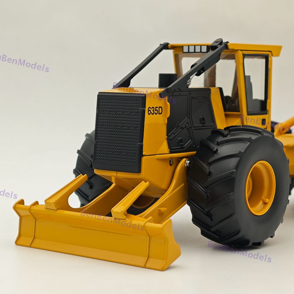 1/32 Tigercat 635D Skidder MIB Diecast Model Collection Forestry Machinery