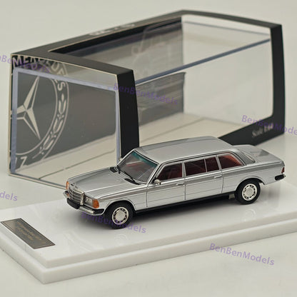 1:64 JIYI & GOC 1976 V123 Extended Limousine Diecast Metal Car