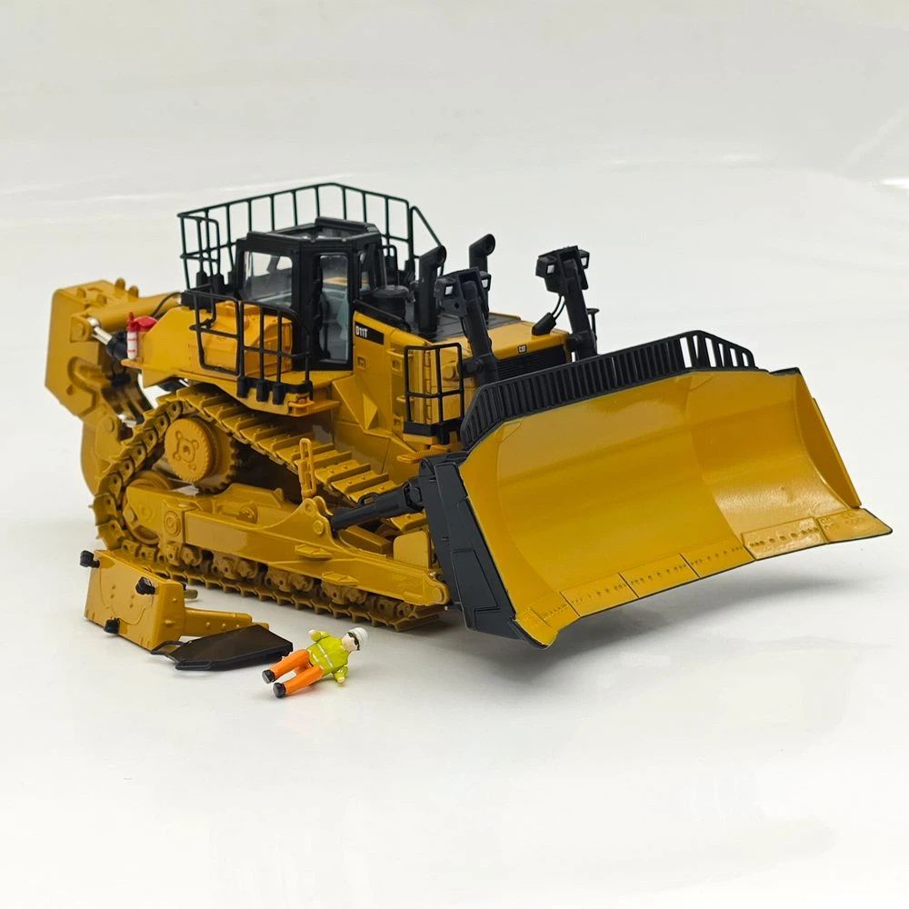 D11T Track-Type Tractor JEL Design Diecast Model 1:50 Diecast Masters 85565