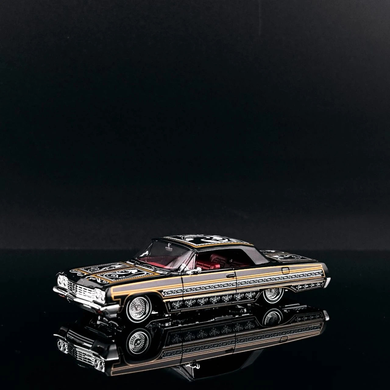 Pre-order Fine Works FW 1:64 Impala Lowrider Black Gold Openable Convertible Adjustable Chassis Diecast Alloy Car