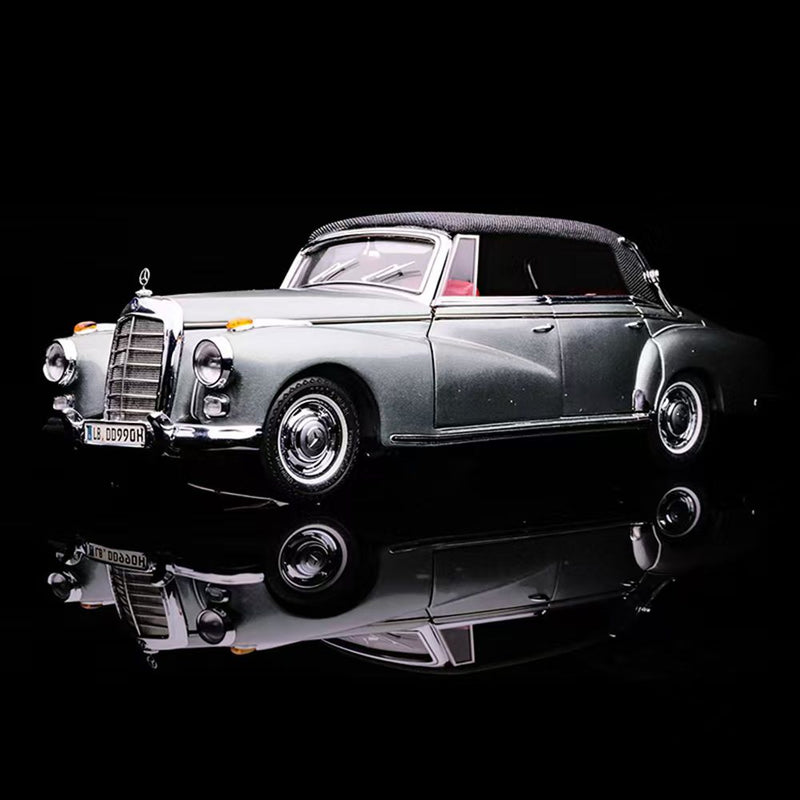 Pre-sale Seeker 1:64 Mercedes Benz 300D Convertible Soft Top Alloy Car Model Collection Diecast Toys Car Miniature Hobby Gifts